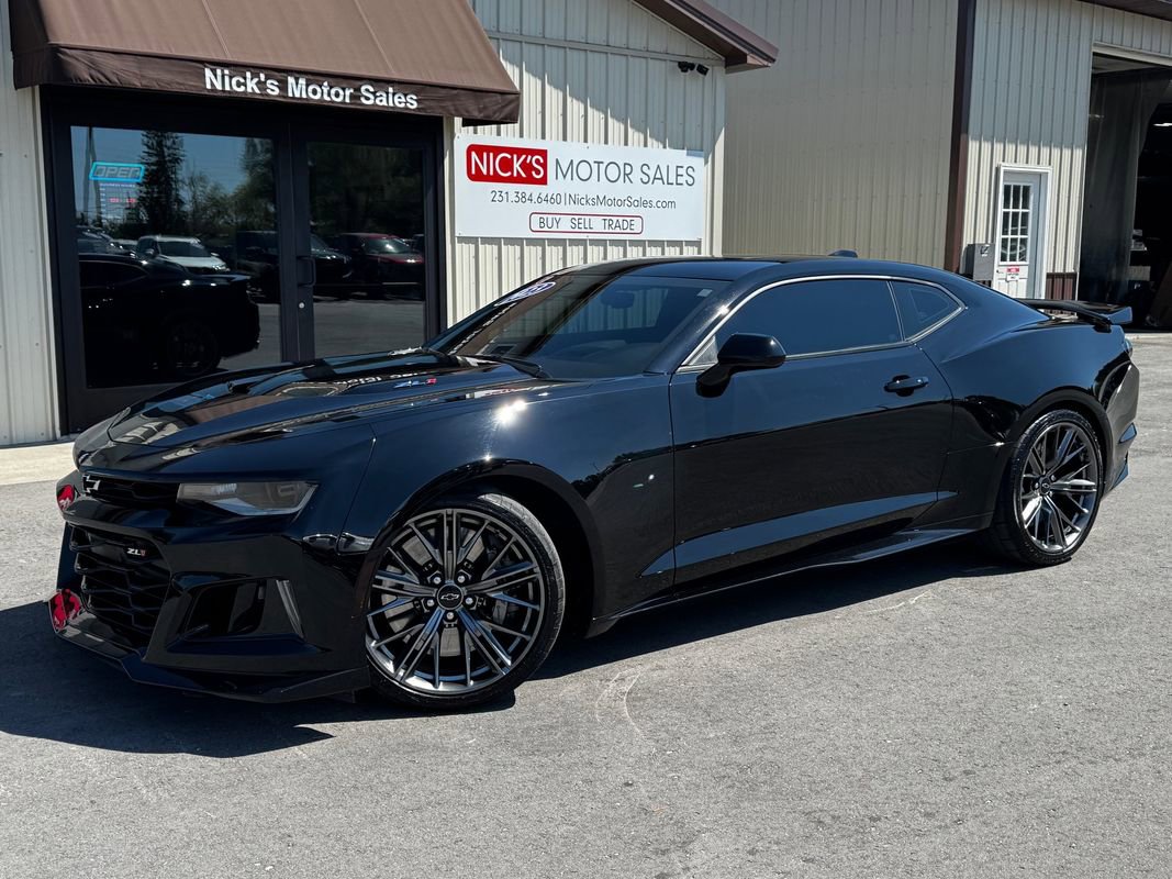 Used 2023 Chevrolet Camaro ZL1 RWD image 1