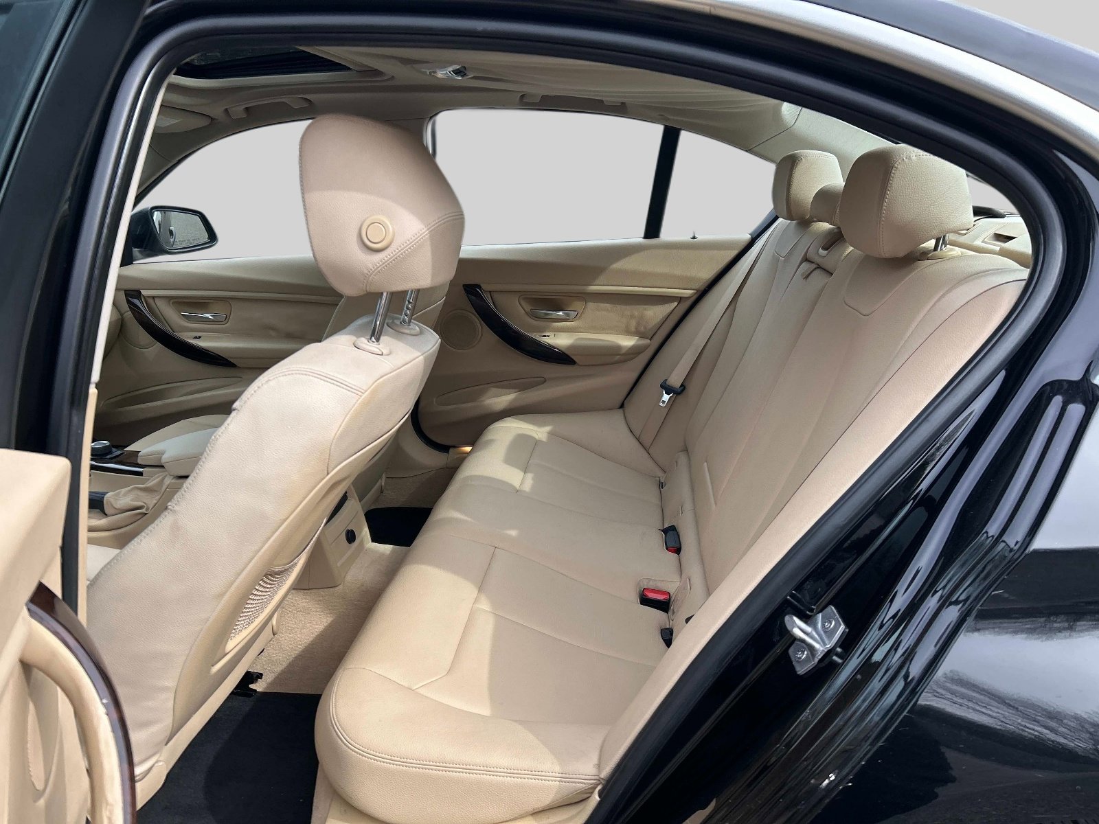Used 2015 BMW 328i Sedan image 12