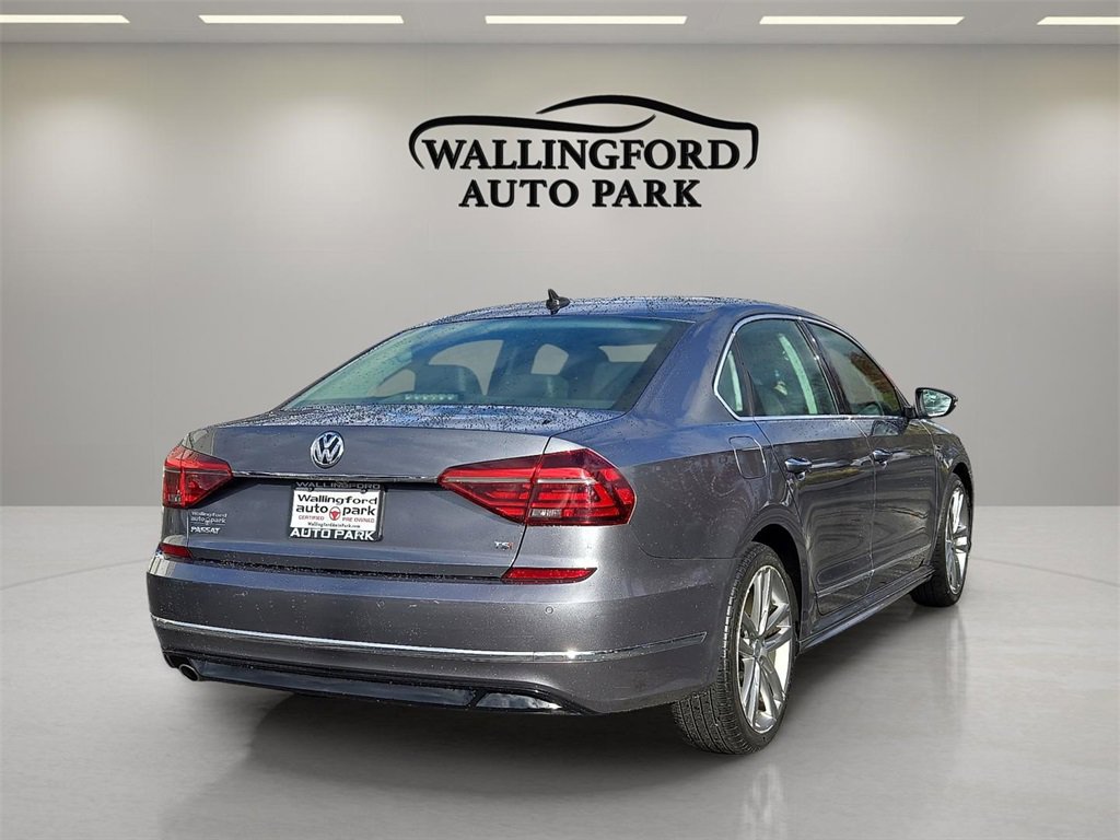 Used 2019 Volkswagen Passat 2.0T SE R-Line image 4