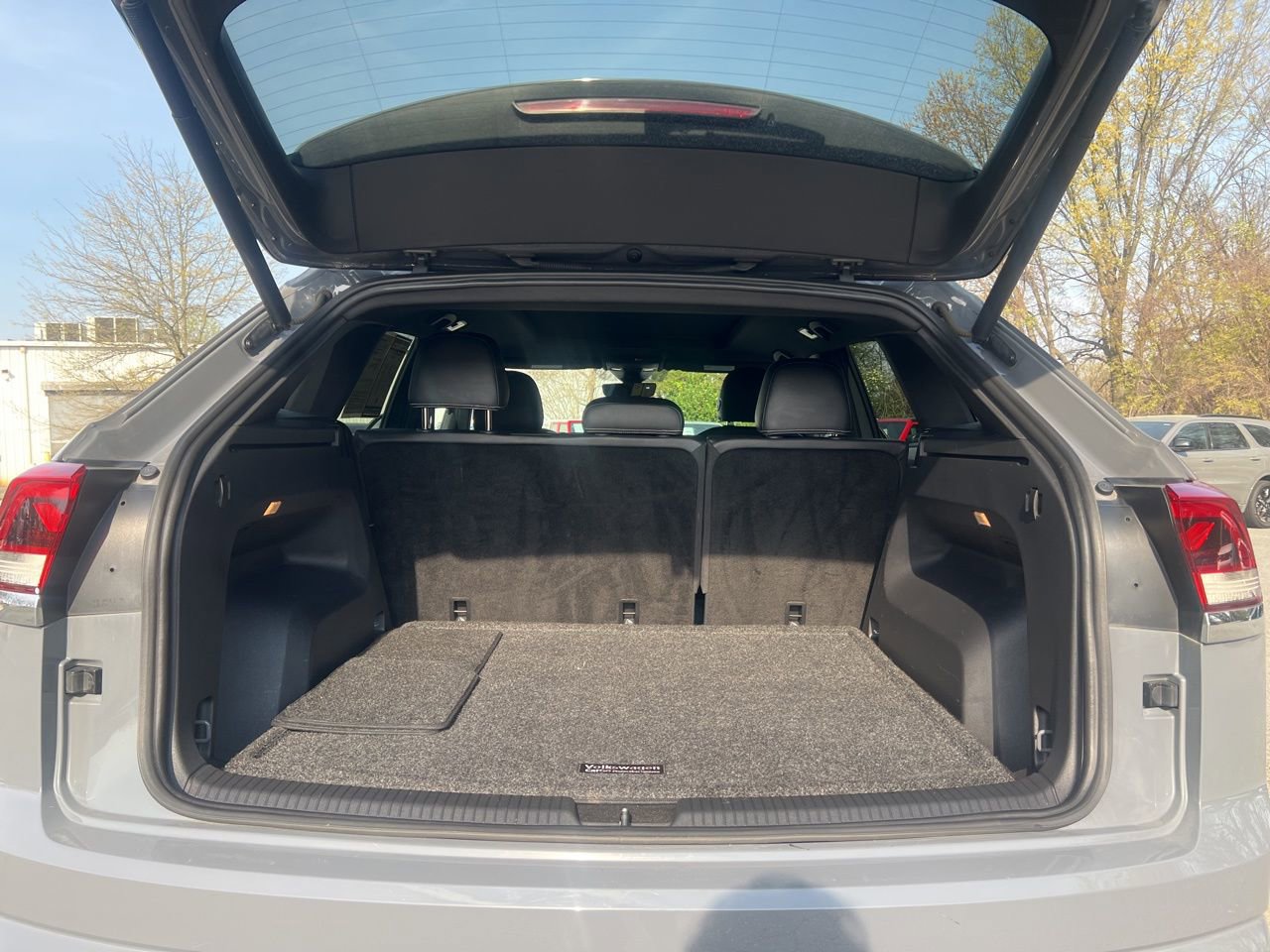 Used 2021 Volkswagen Atlas Cross Sport SEL image 14