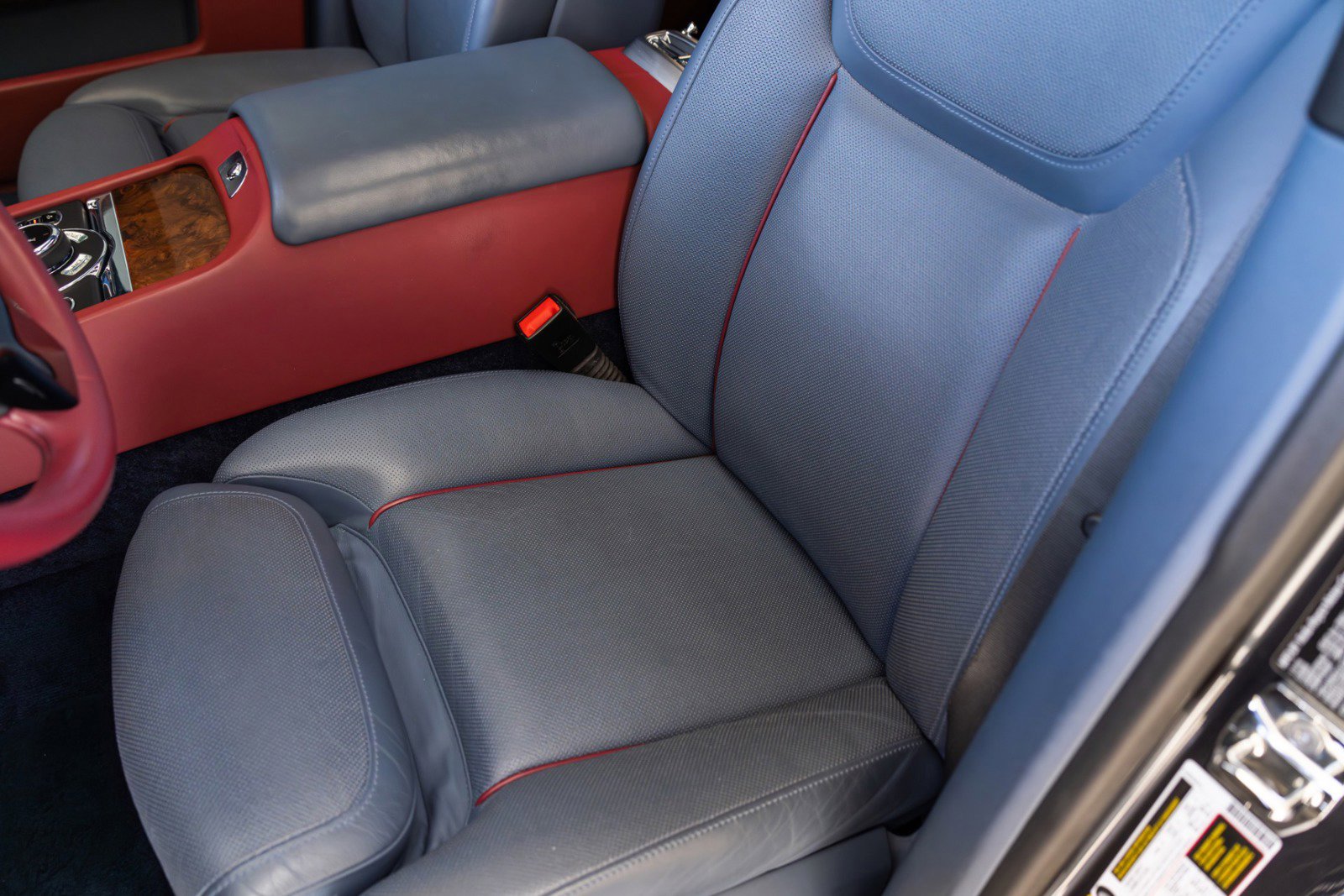 Used 2017 Rolls-Royce Ghost image 45