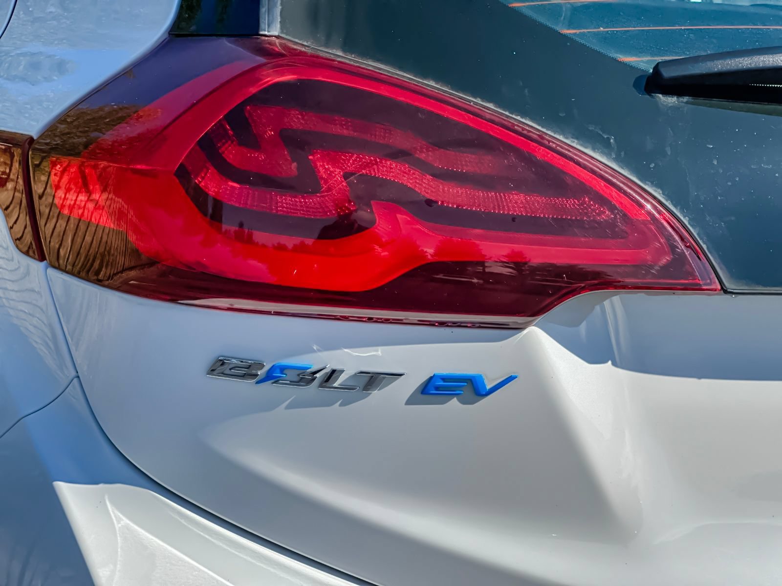 Used 2019 Chevrolet Bolt LT FWD image 26
