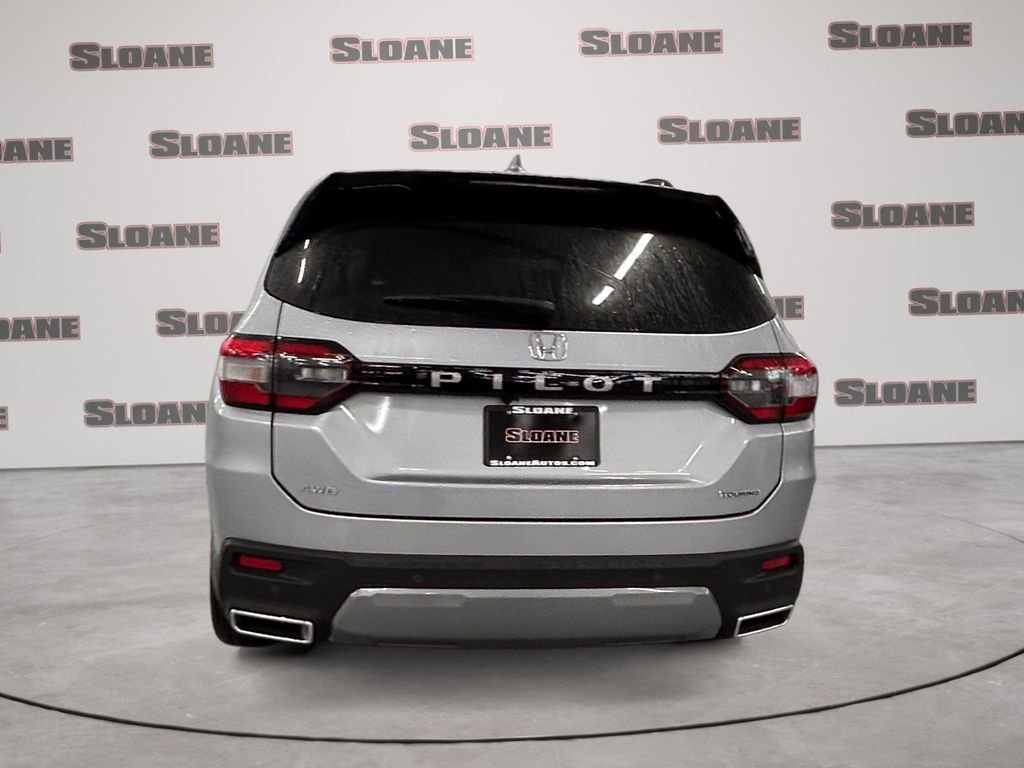 New 2026 Honda Pilot Touring image 4