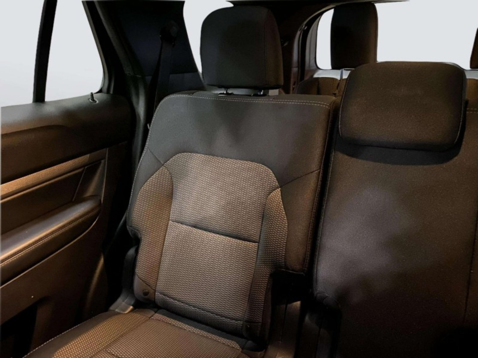 Used 2019 Ford Explorer XLT FWD image 26