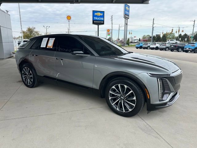 Used 2024 Cadillac Lyriq Sport w/ LPO, Floor Liner Package AWD/4WD image 6