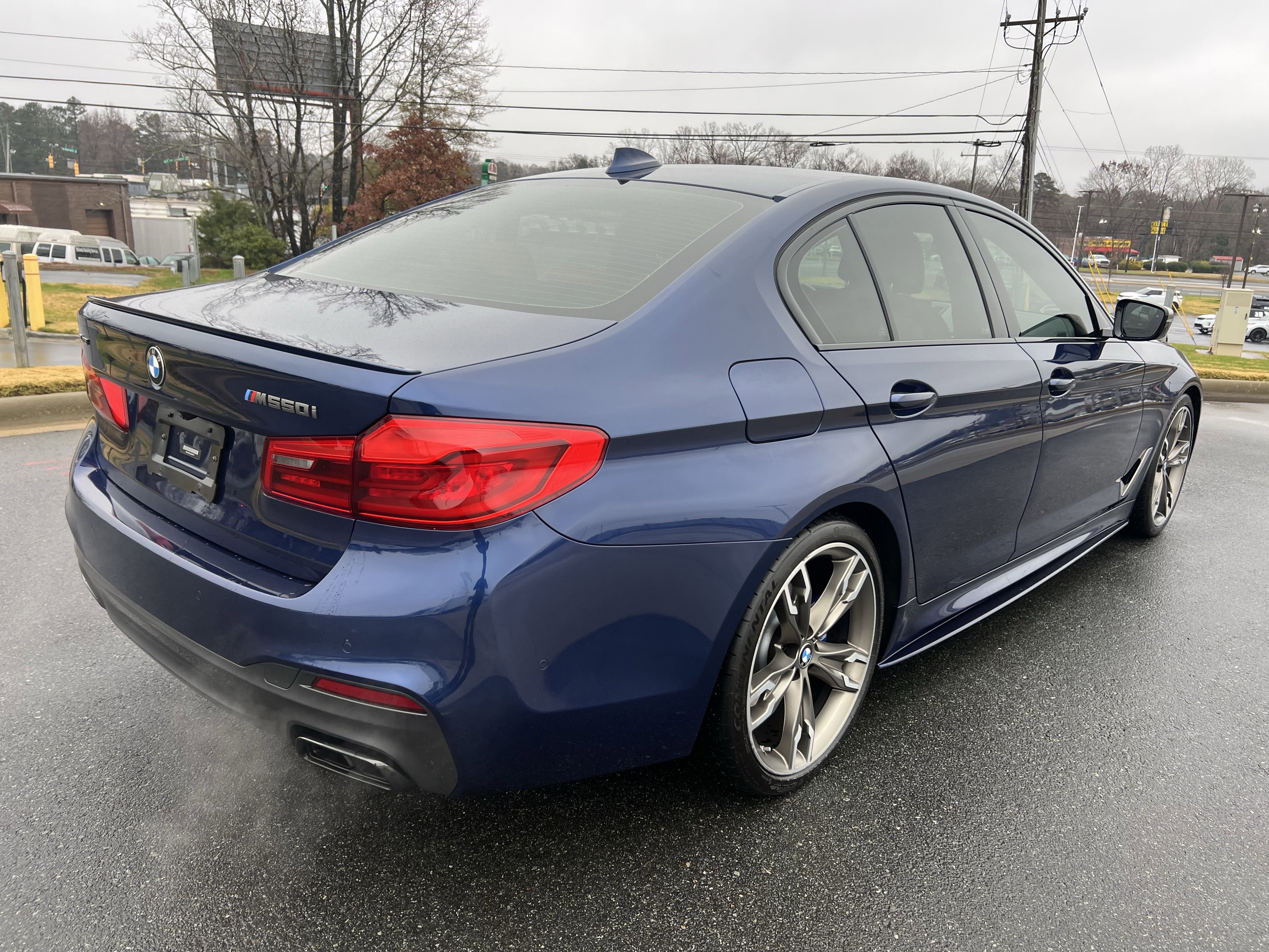 Used 2019 BMW M550i xDrive image 9
