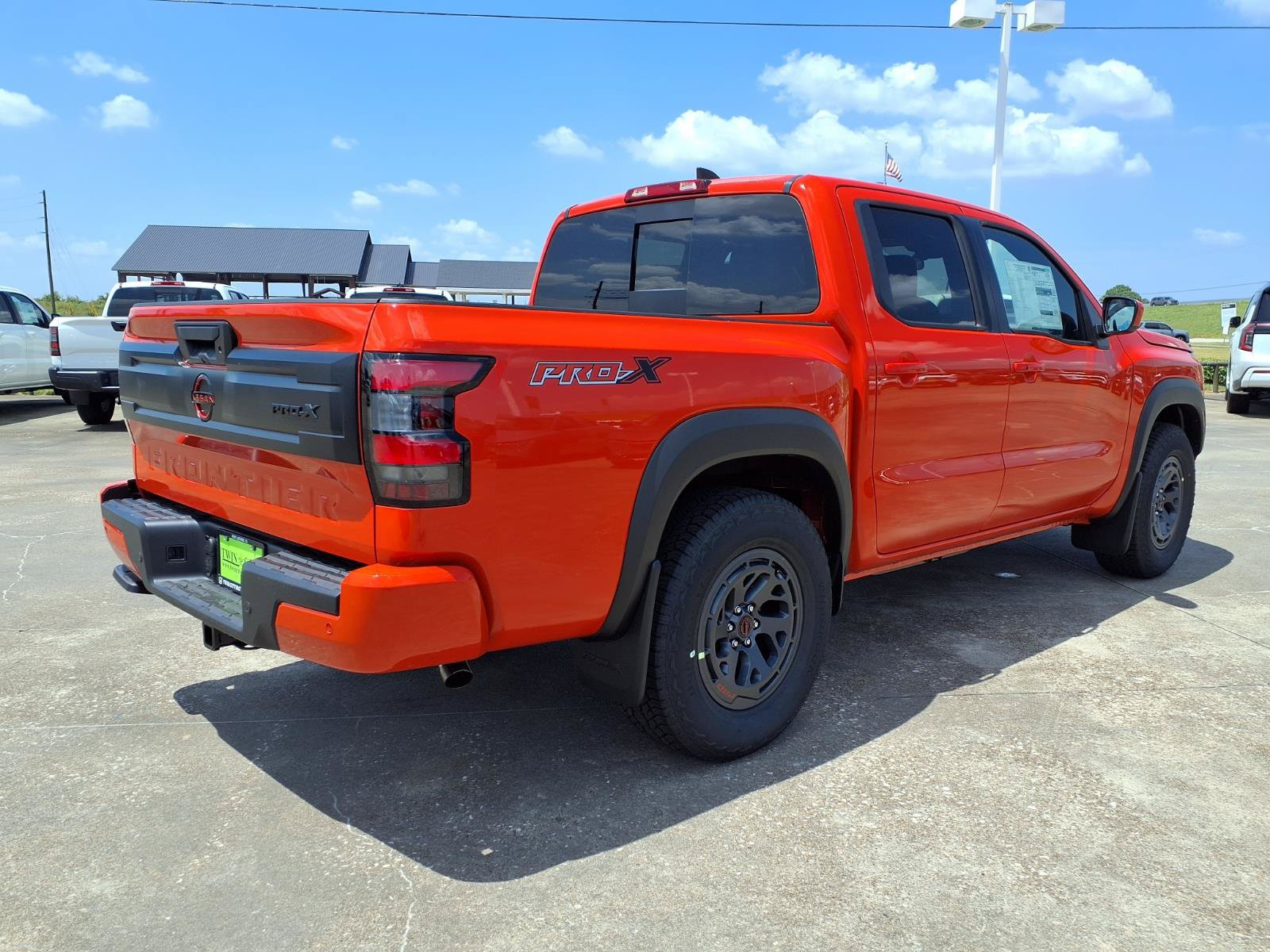 New 2026 Nissan Frontier Pro-X w/ Tow Package RWD image 2
