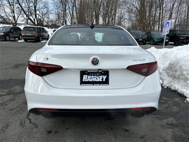 Used 2022 Alfa Romeo Giulia Ti image 26