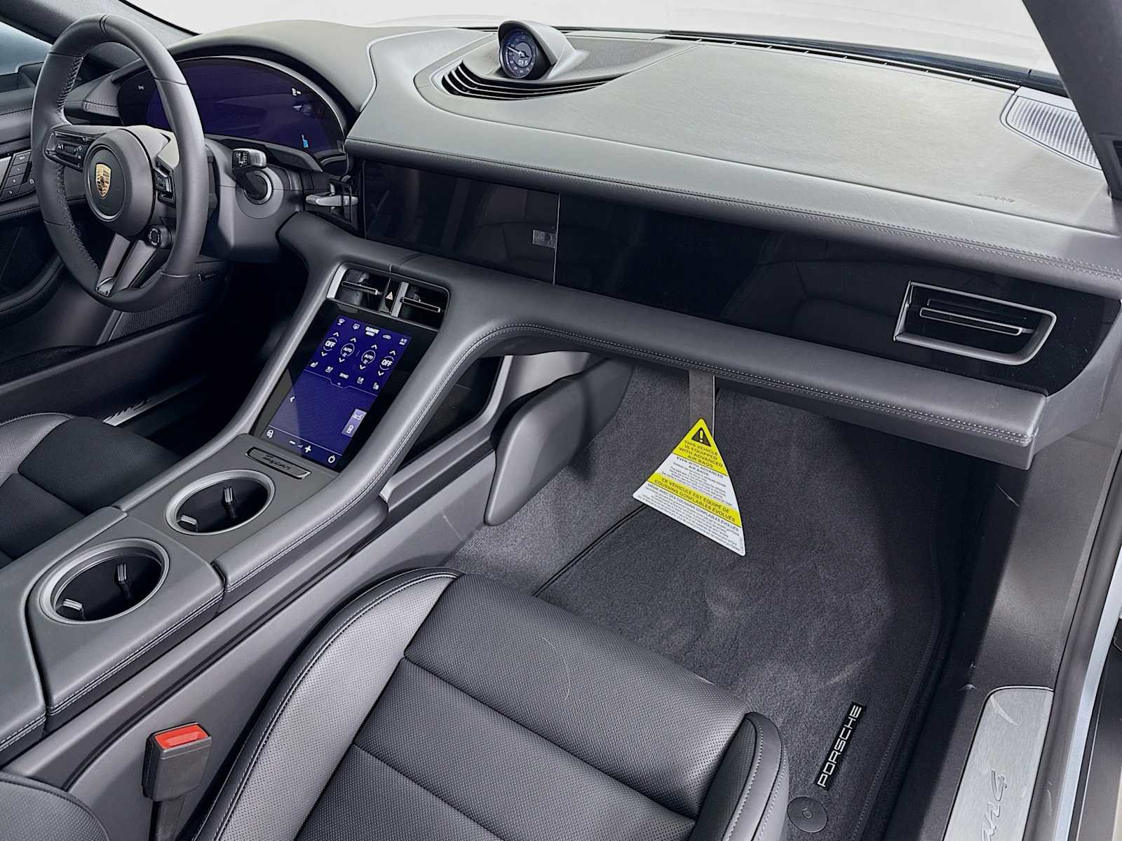 New 2025 Porsche Taycan image 31