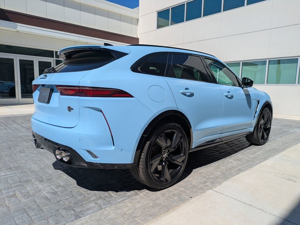 New 2026 Jaguar F-PACE SVR image 5