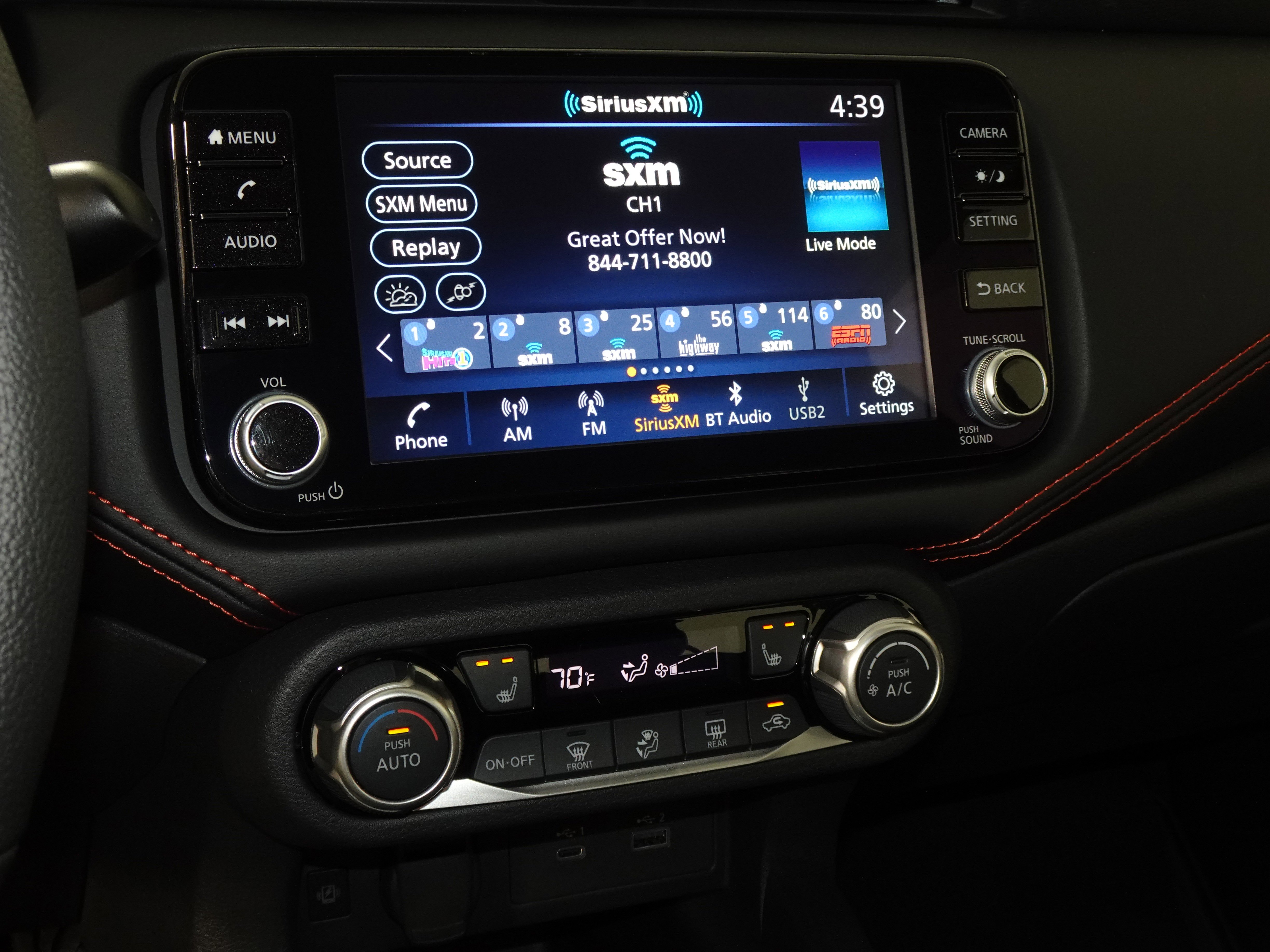 New 2025 Nissan Versa SR w/ Trunk Package image 22