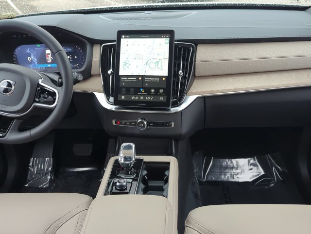 New 2026 Volvo XC90 B6 Plus w/ Protection Package AWD/4WD image 15