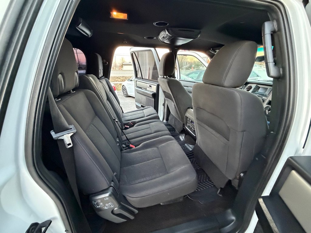Used 2015 Ford Expedition EL XLT image 11