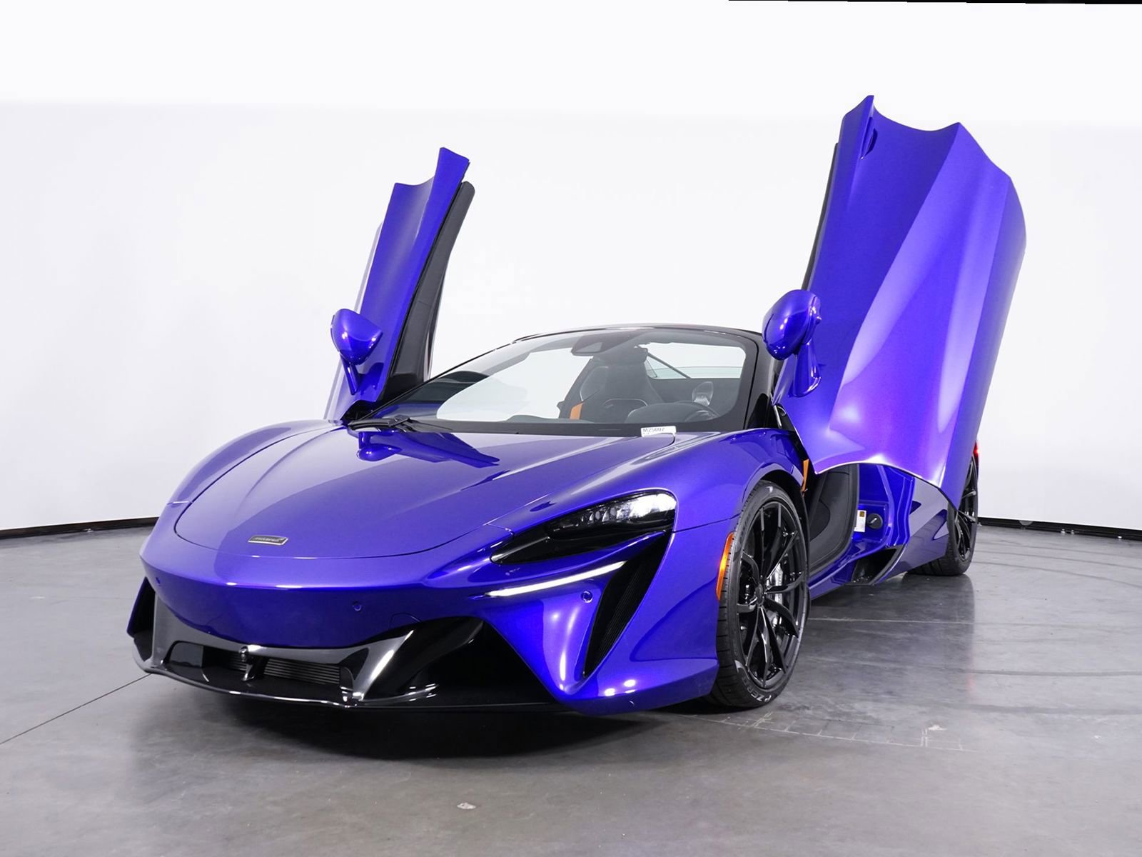 New 2025 McLaren Artura Spider image 27