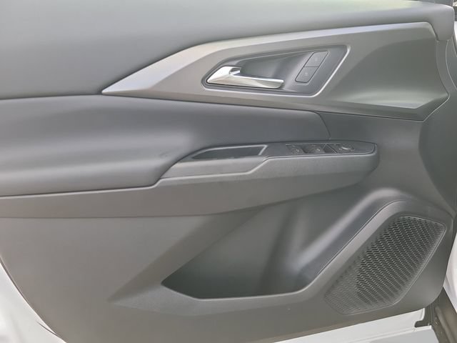 New 2026 Chevrolet Equinox EV LT w/ LPO, Blackout Package FWD image 19