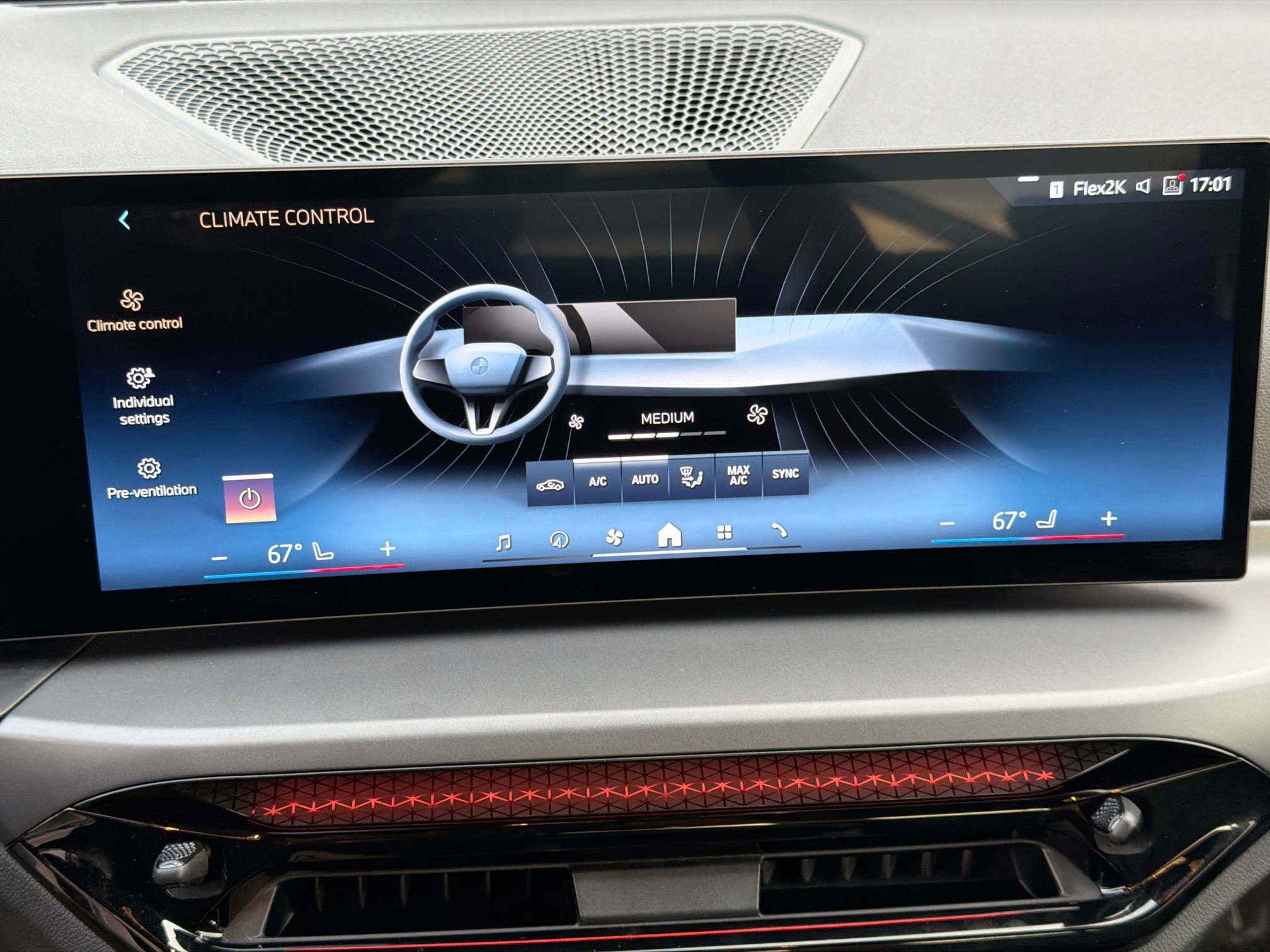 Used 2025 BMW 230i Coupe w/ M Sport Package image 33