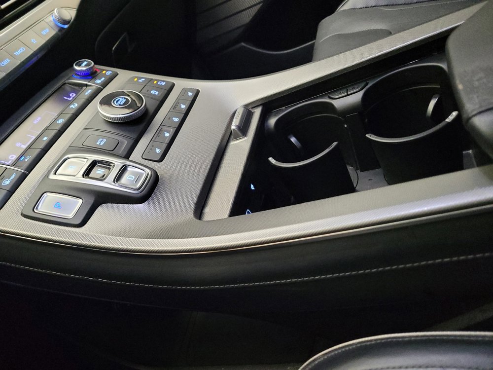 Used 2021 Hyundai Palisade Limited w/ Winter Package FWD image 26