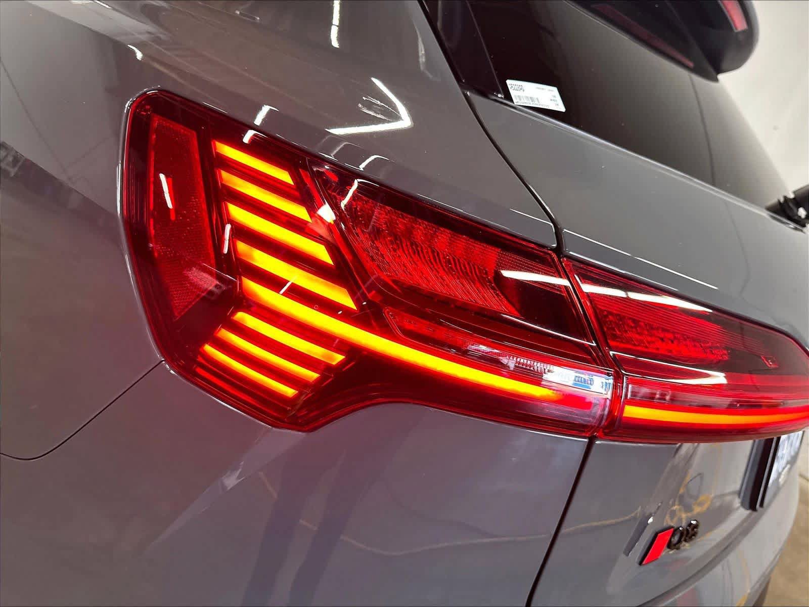 Certified 2024 Audi Q8 e-tron Prestige w/ Prestige Package AWD/4WD image 31