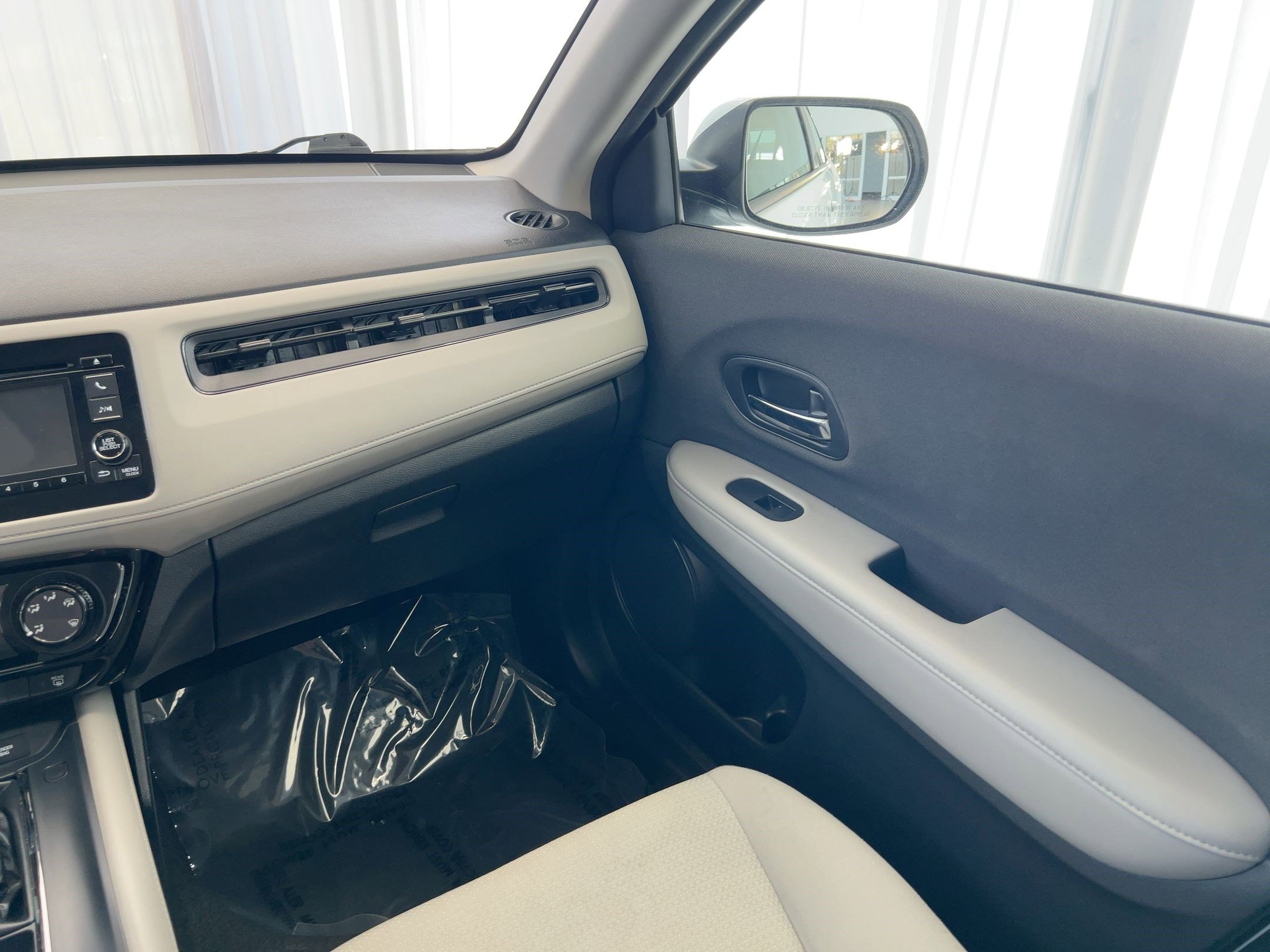 Used 2022 Honda HR-V LX image 26