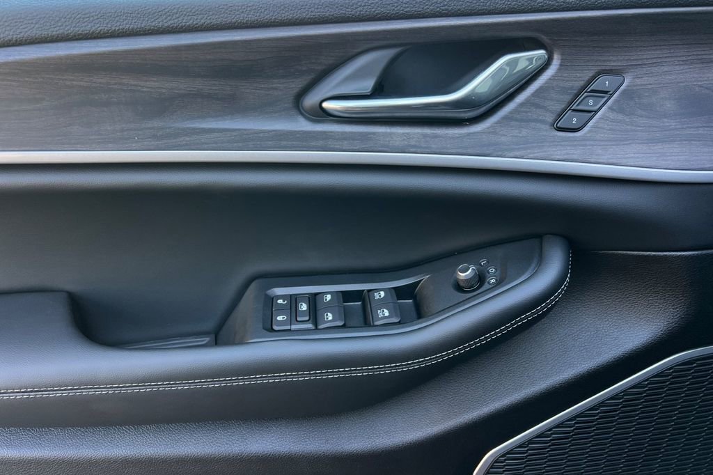 New 2026 Jeep Grand Cherokee Limited w/ Limited Altitude Package image 11