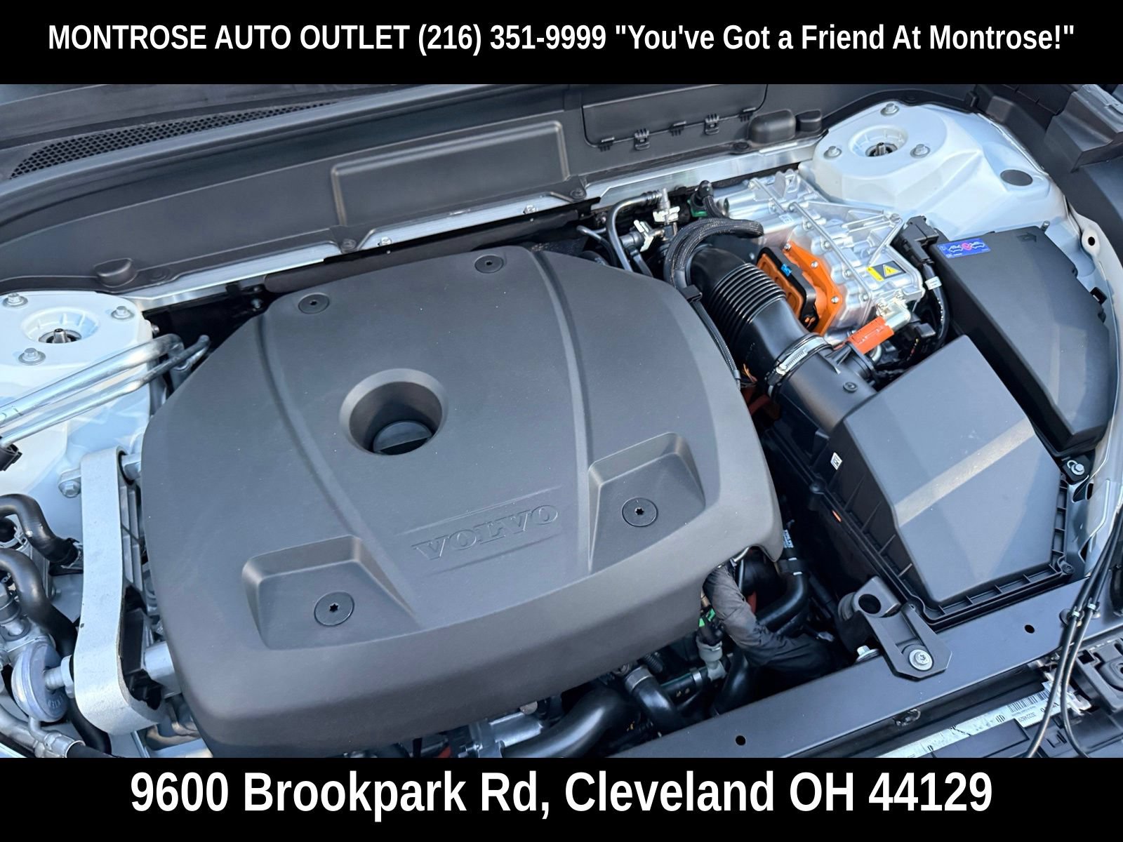 New 2026 Volvo XC60 T8 Plus w/ Climate Package PRO AWD/4WD image 43