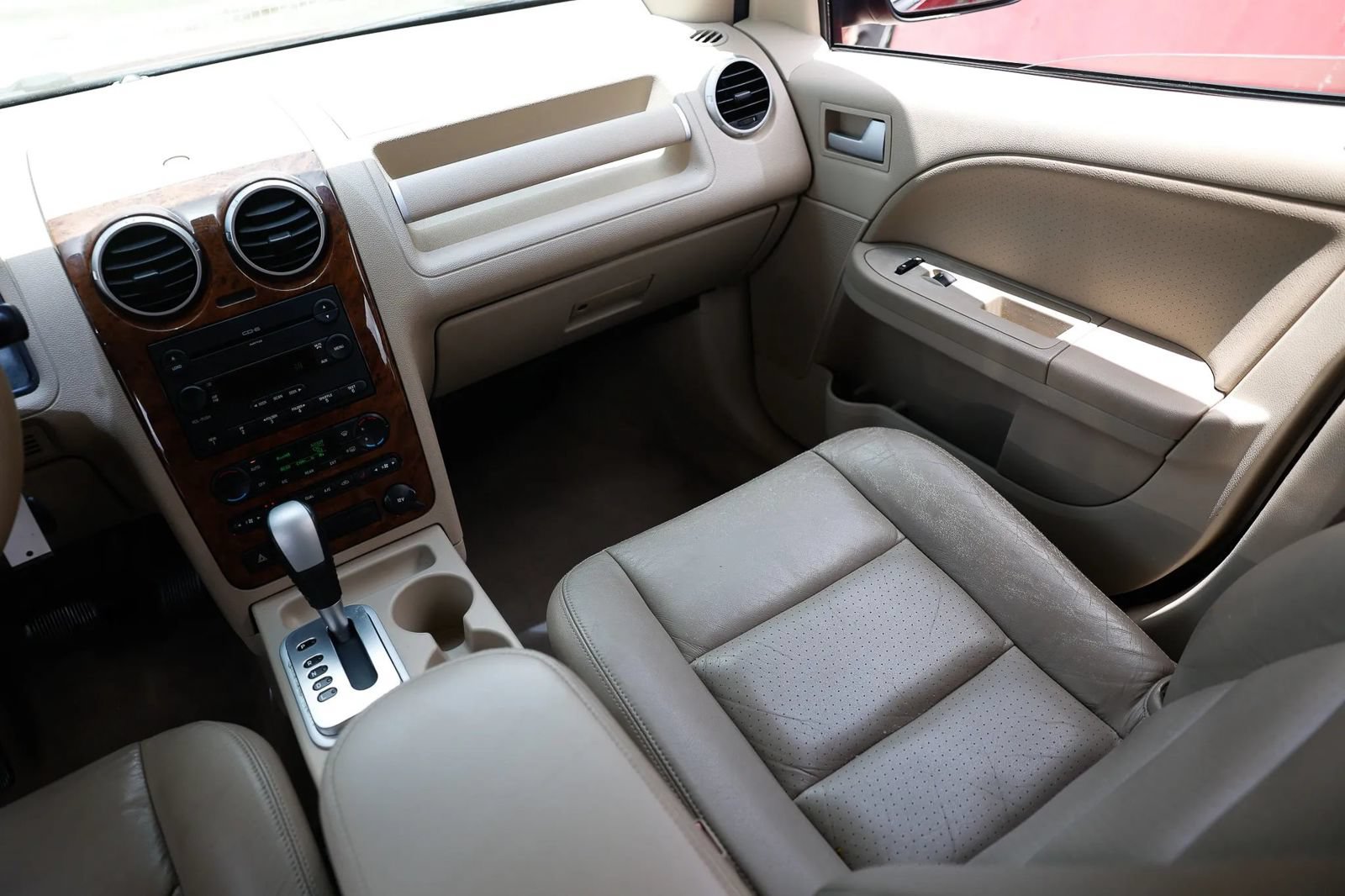 Used 2007 Ford Freestyle Limited FWD image 13
