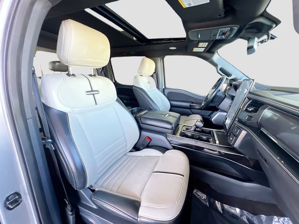 Used 2023 Ford F150 Lightning Platinum AWD/4WD image 30
