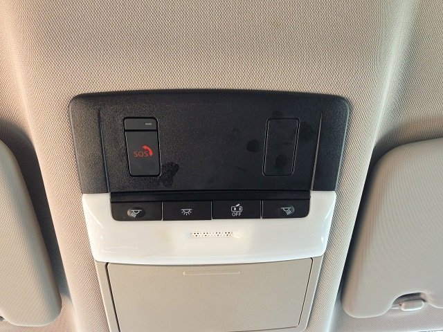 Used 2025 Nissan Rogue SV image 19