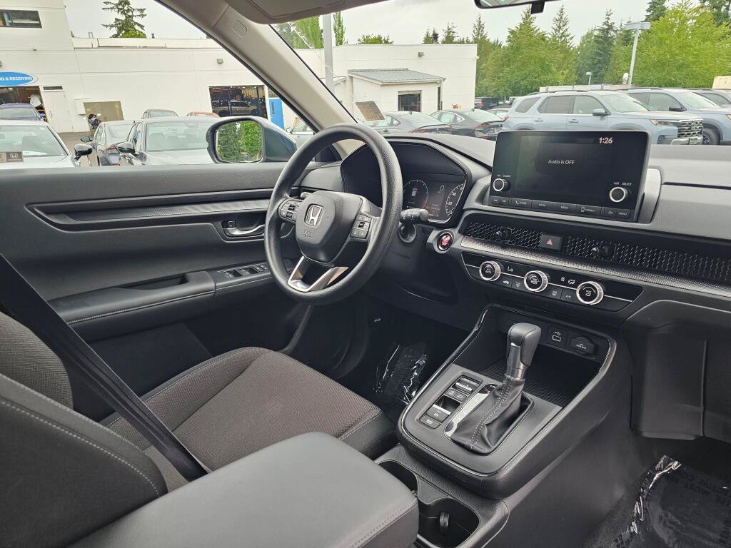 Used 2023 Honda CR-V LX image 10