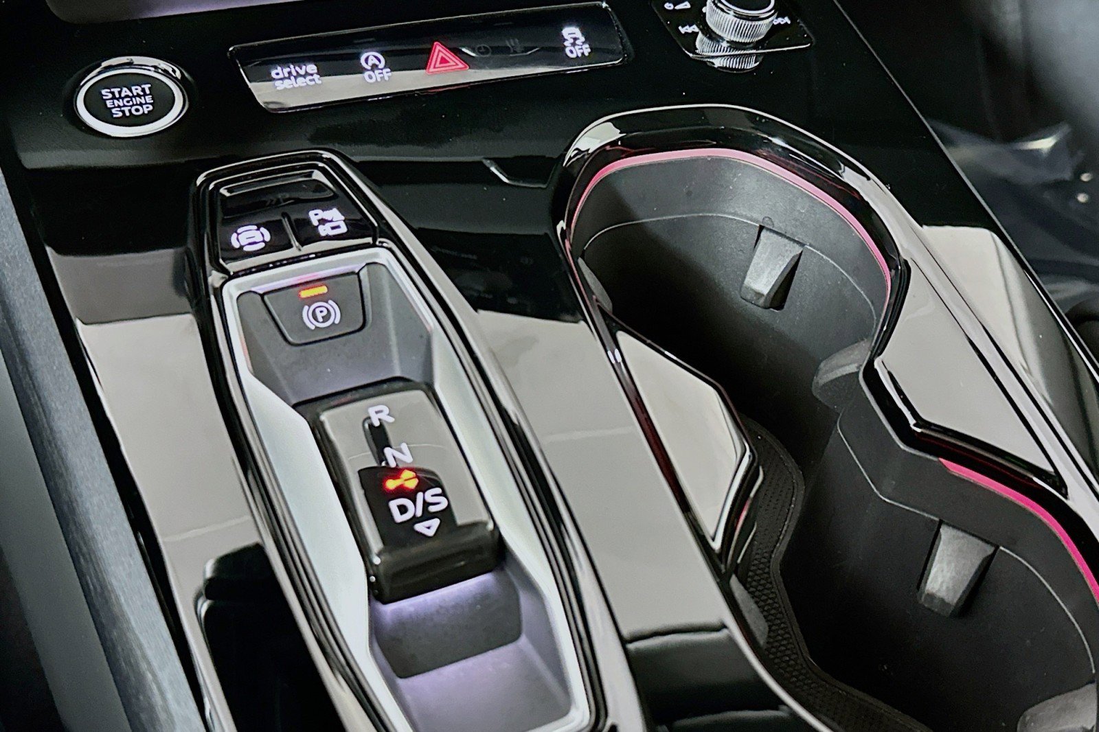 Used 2025 Audi A5 2.0T Premium Plus w/ Premium Plus image 7