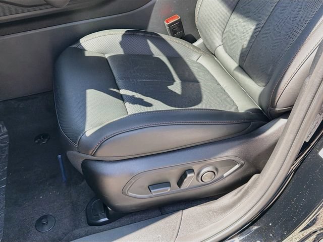 New 2026 Jeep Cherokee Overland w/ Advanced Pro Tech Group AWD/4WD image 21
