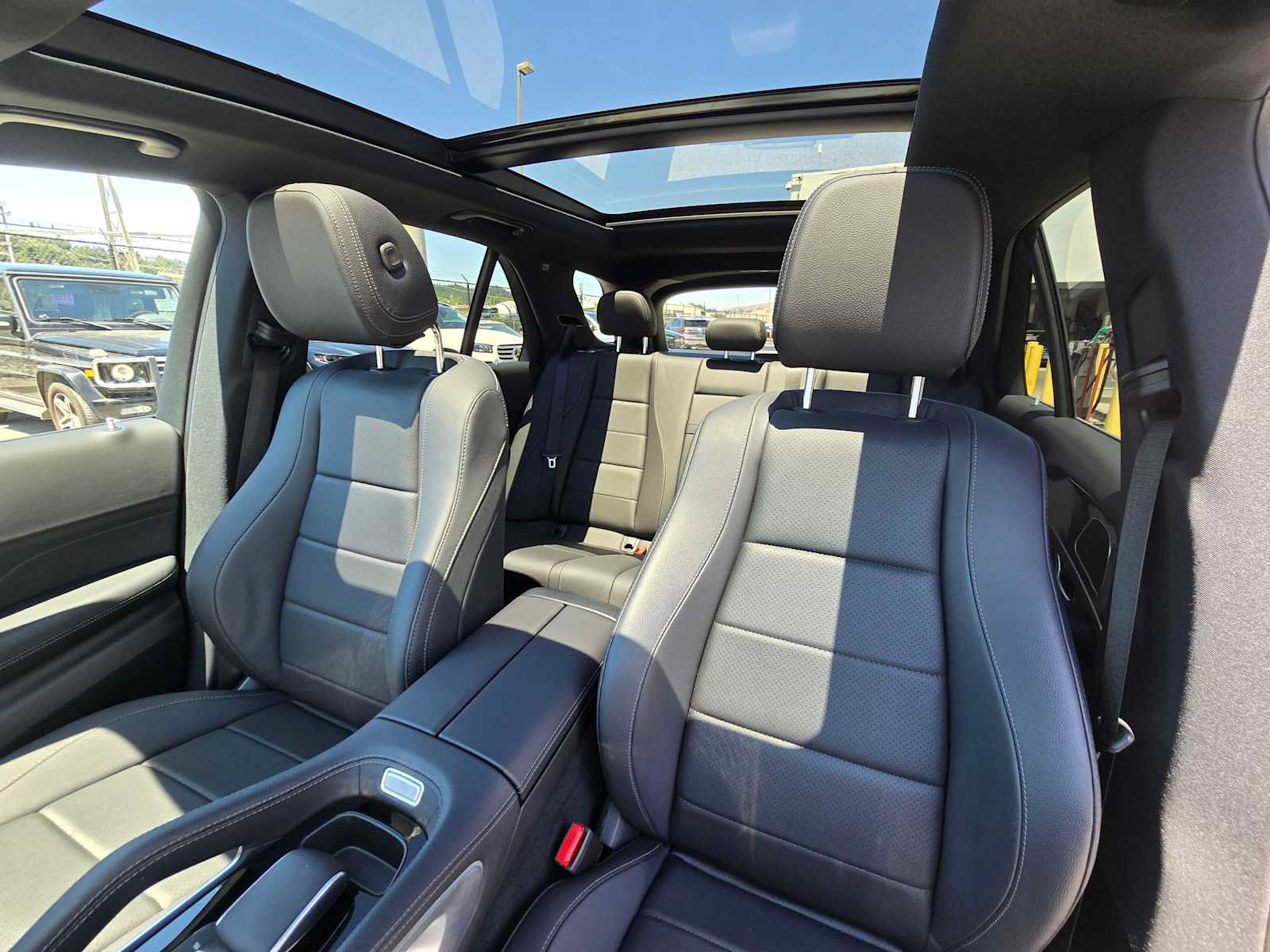 Used 2025 Mercedes-Benz GLE 450e 4MATIC image 22