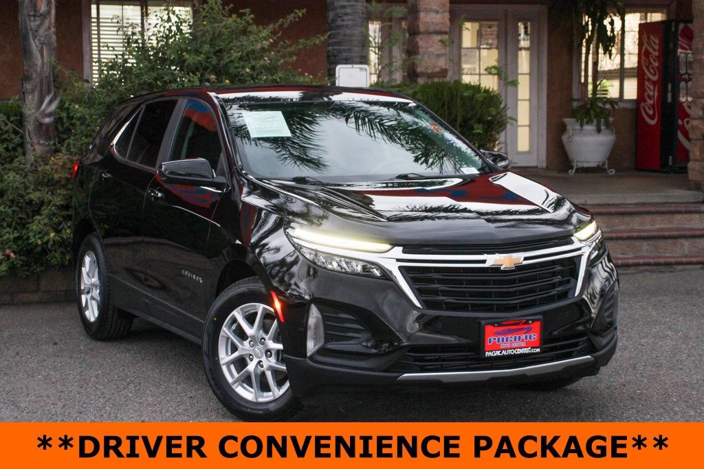 Used 2022 Chevrolet Equinox LT w/ Driver Convenience Package FWD image 2