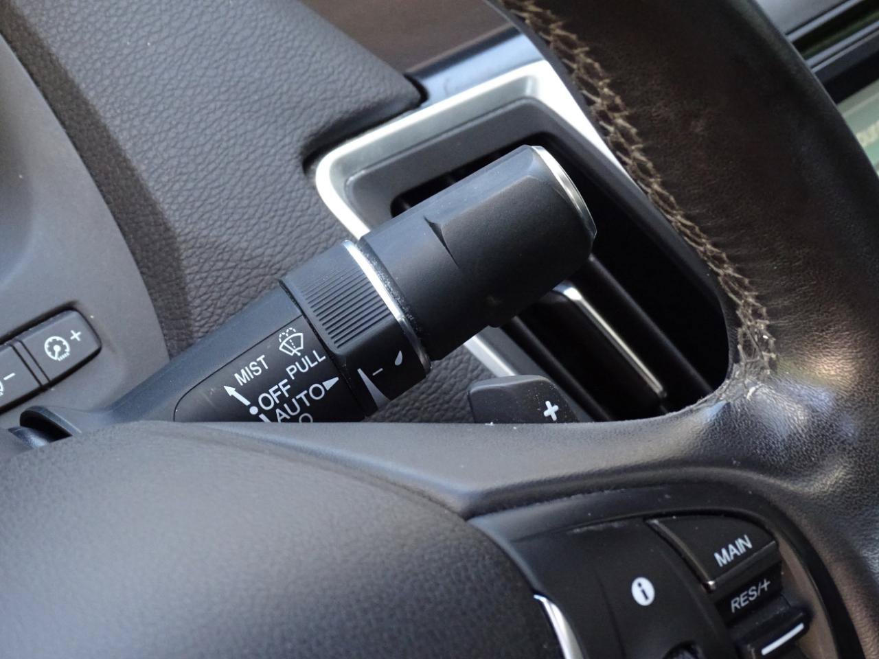 Used 2015 Acura TLX w/ Technology Package FWD image 15