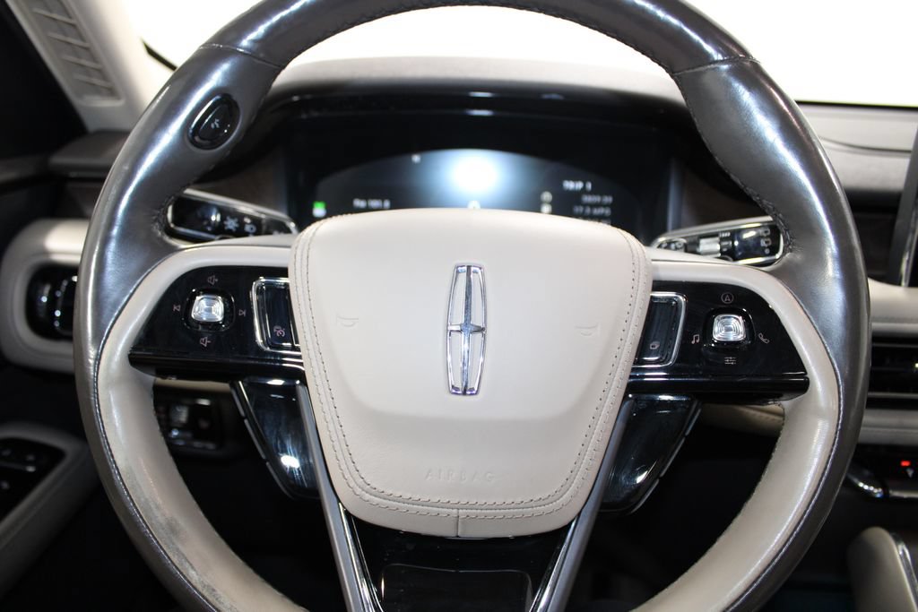 Used 2023 Lincoln Aviator Reserve w/ Equipment Group 201A AWD/4WD image 37