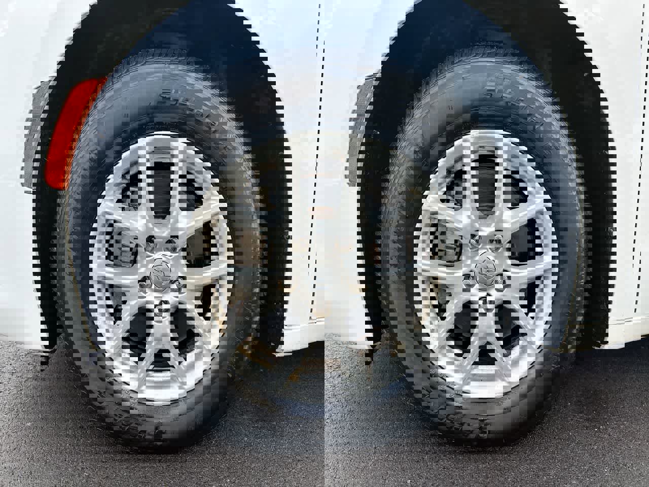 Used 2018 Chrysler Pacifica LX image 19