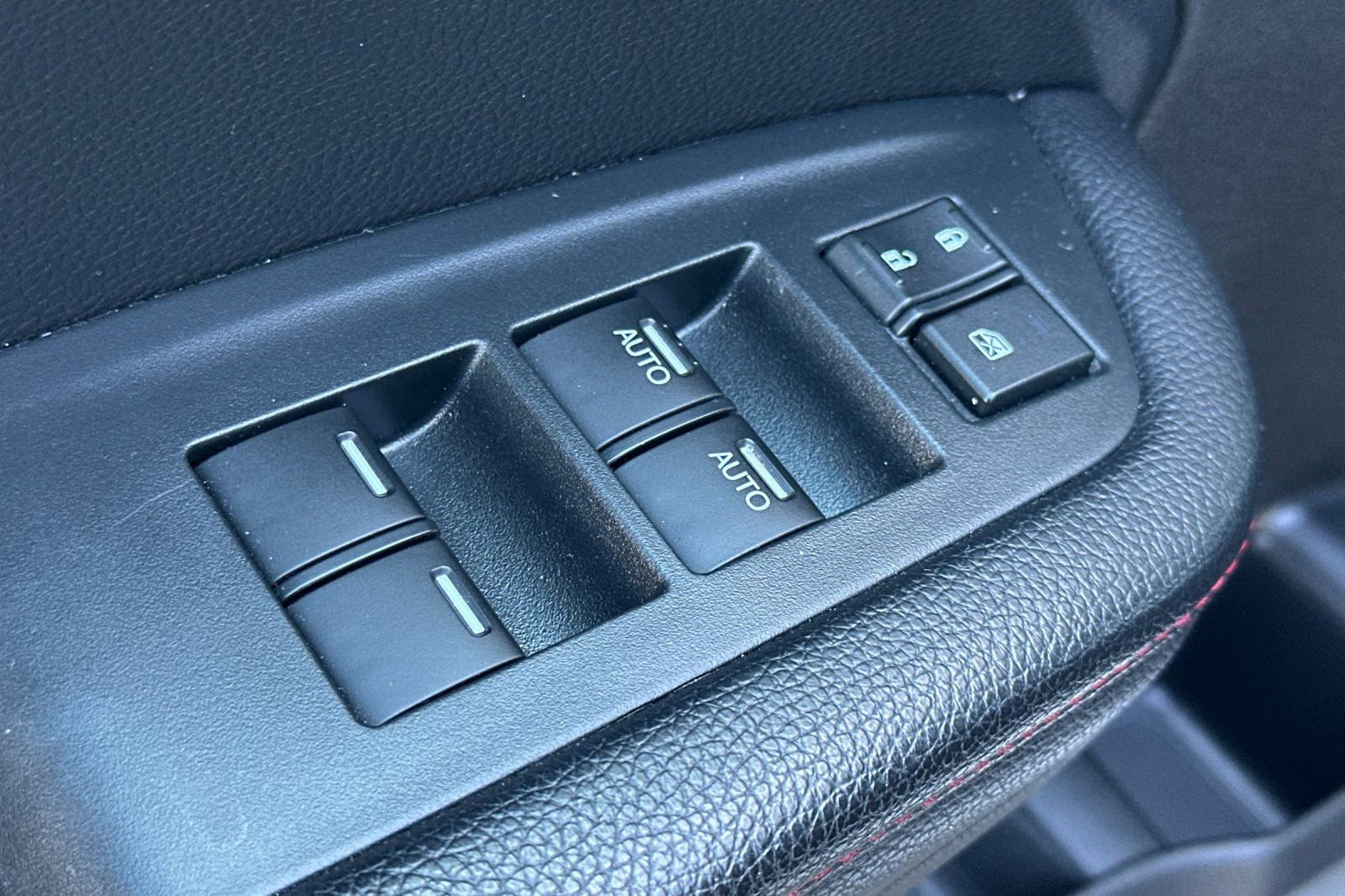 Used 2023 Honda Ridgeline Black Edition image 11