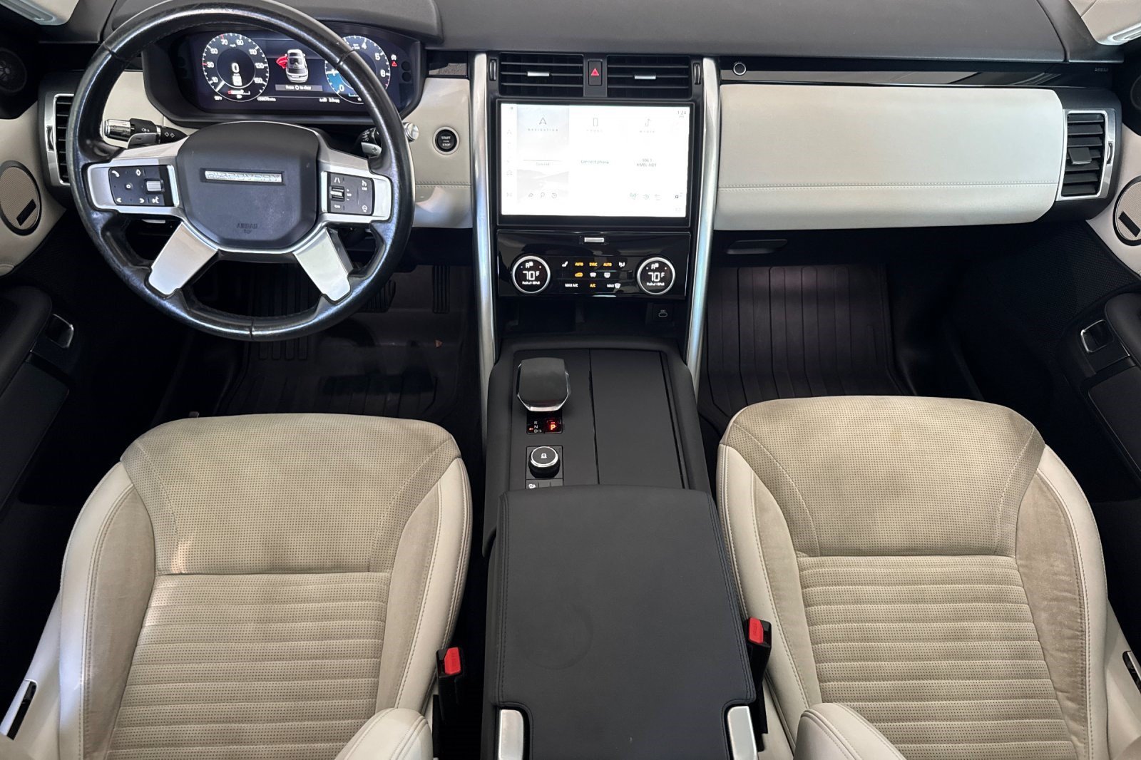 Used 2022 Land Rover Discovery S AWD/4WD image 16