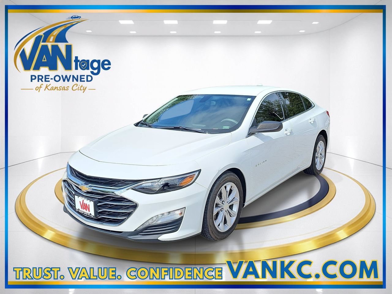 Used 2019 Chevrolet Malibu LT FWD image 1