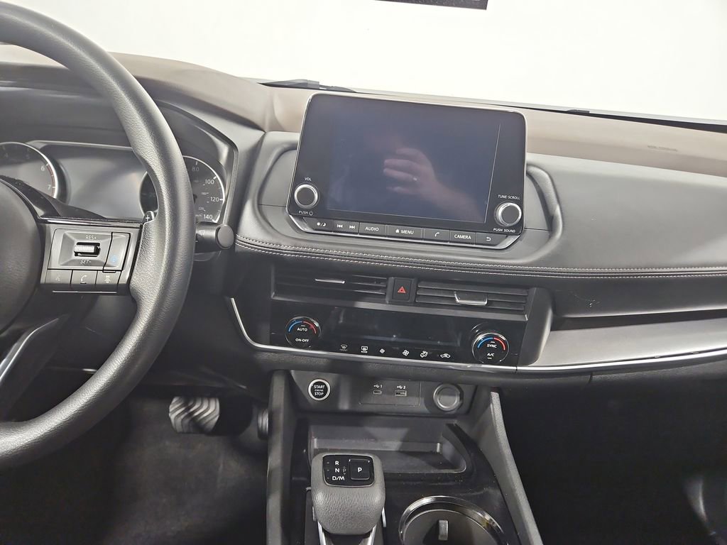 Certified 2023 Nissan Rogue SV FWD image 19
