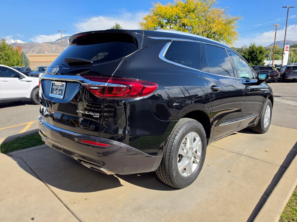 Used 2018 Buick Enclave Essence AWD/4WD image 5