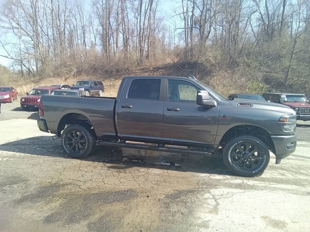New 2026 RAM 2500 Big Horn AWD/4WD image 3