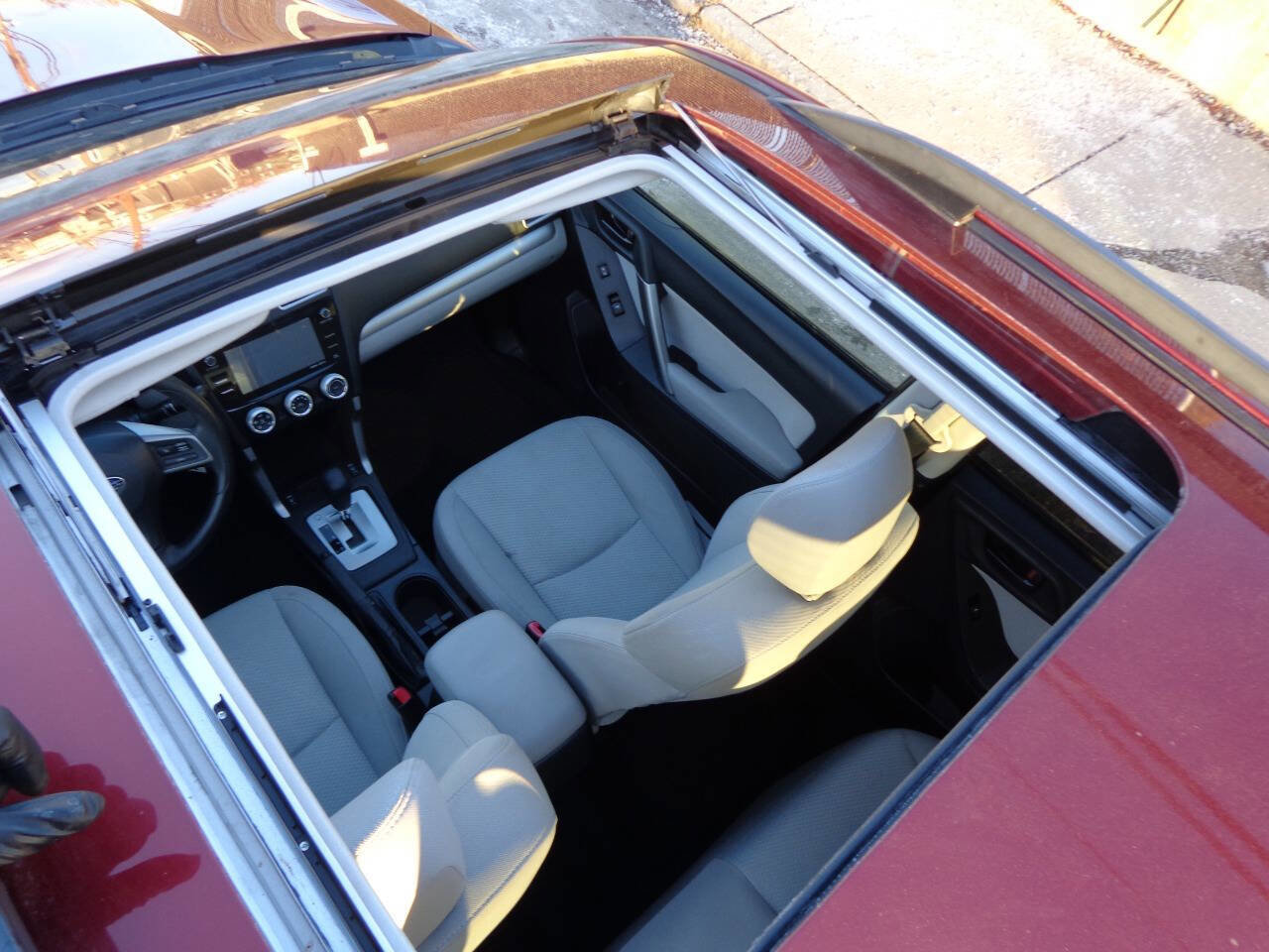 Used 2016 Subaru Forester 2.5i Premium w/ All-Weather Package image 5