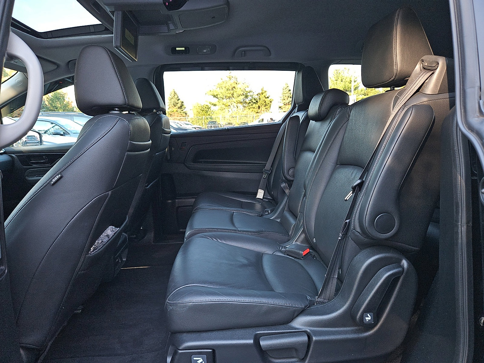 Certified 2024 Honda Odyssey Touring image 12