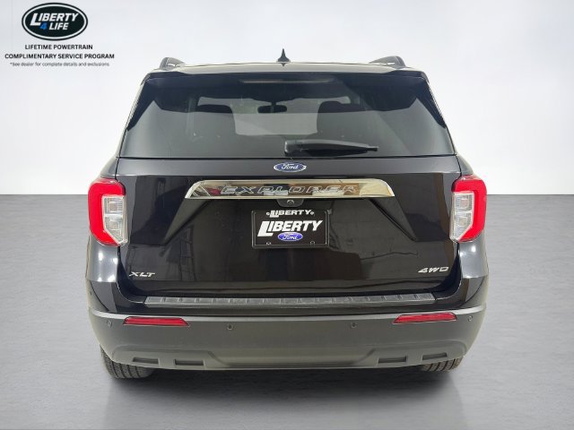 Used 2023 Ford Explorer XLT AWD/4WD image 4