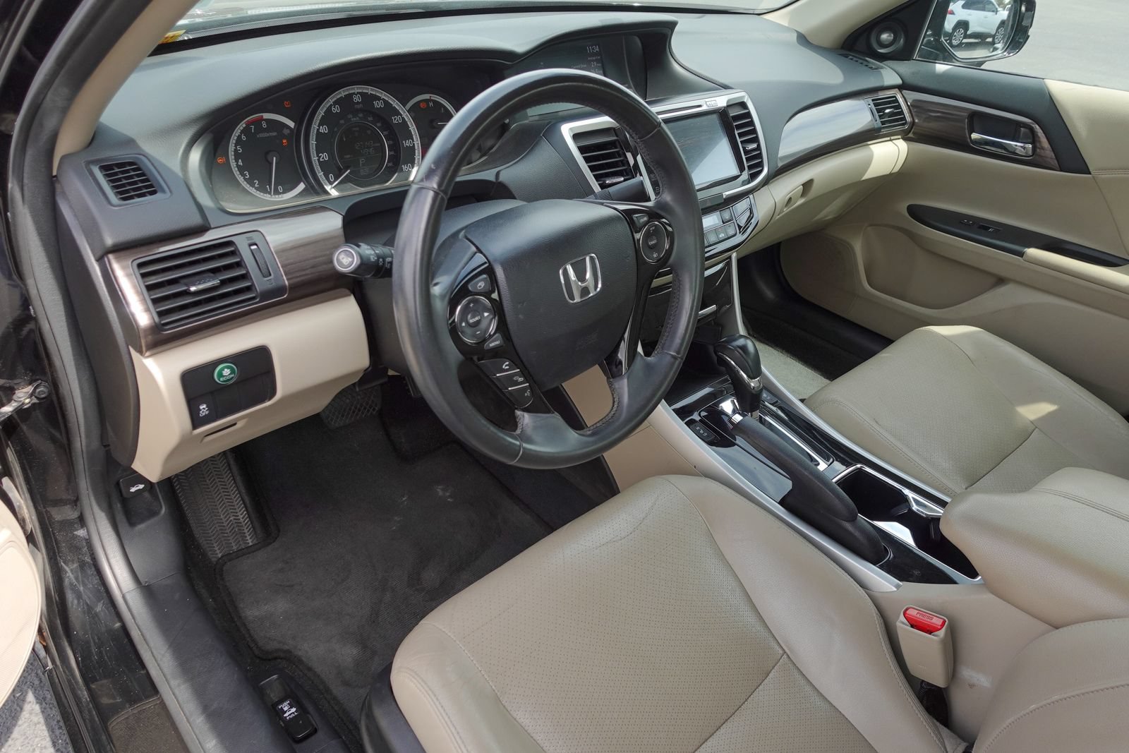 Used 2016 Honda Accord EX-L image 9