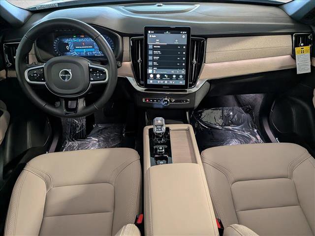 New 2026 Volvo XC90 B6 Plus w/ Protection Package Premier image 16