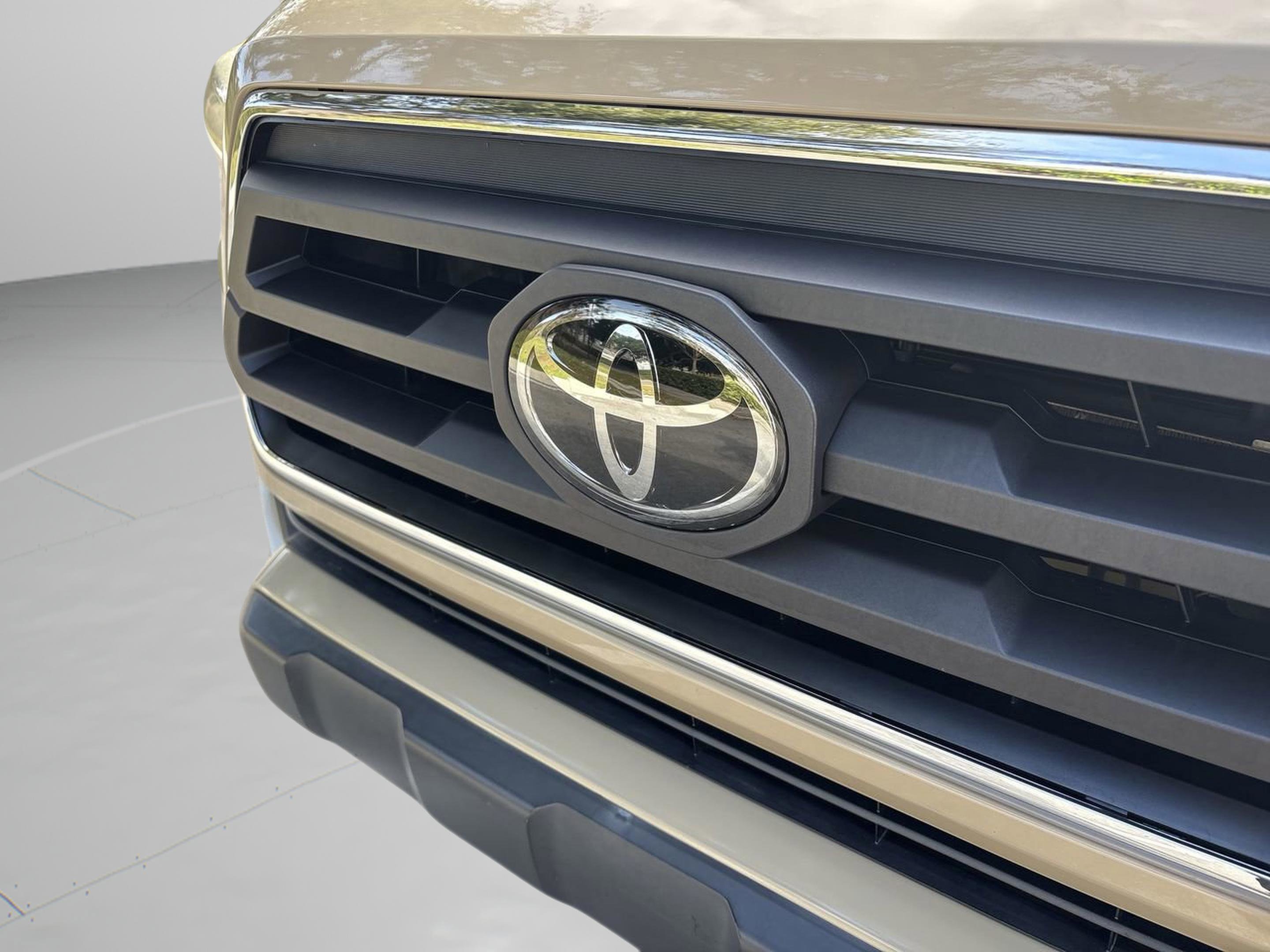 Used 2019 Toyota Tacoma SR5 image 29
