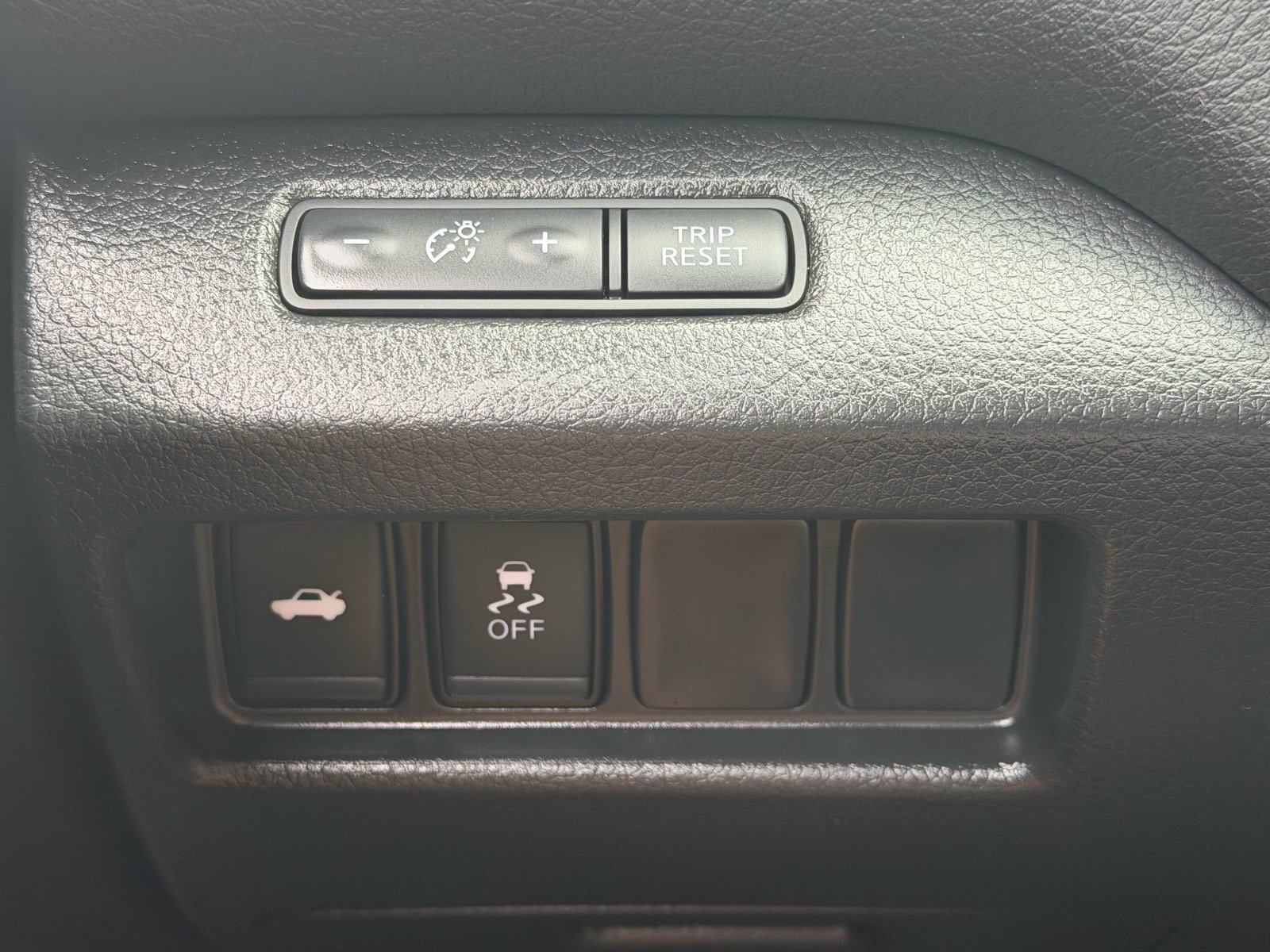 Used 2018 Nissan Altima 2.5 SV FWD image 32