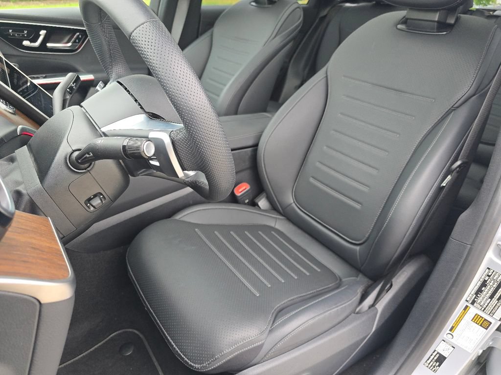 Used 2026 Mercedes-Benz GLC 300 4MATIC image 26